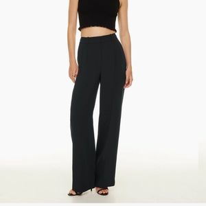 ARITZIA EFFORTLESS PANT BLACK SIZE 4 REGULAR LENGTH